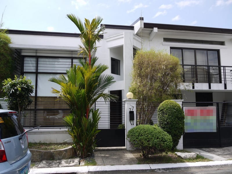 Modern 2-Bedroom Condo with City Views in Quezon City